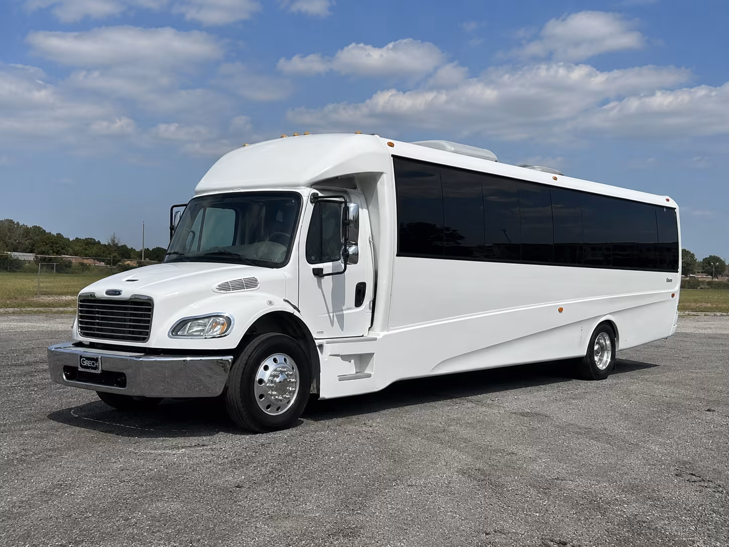 redding 50 passenger party bus