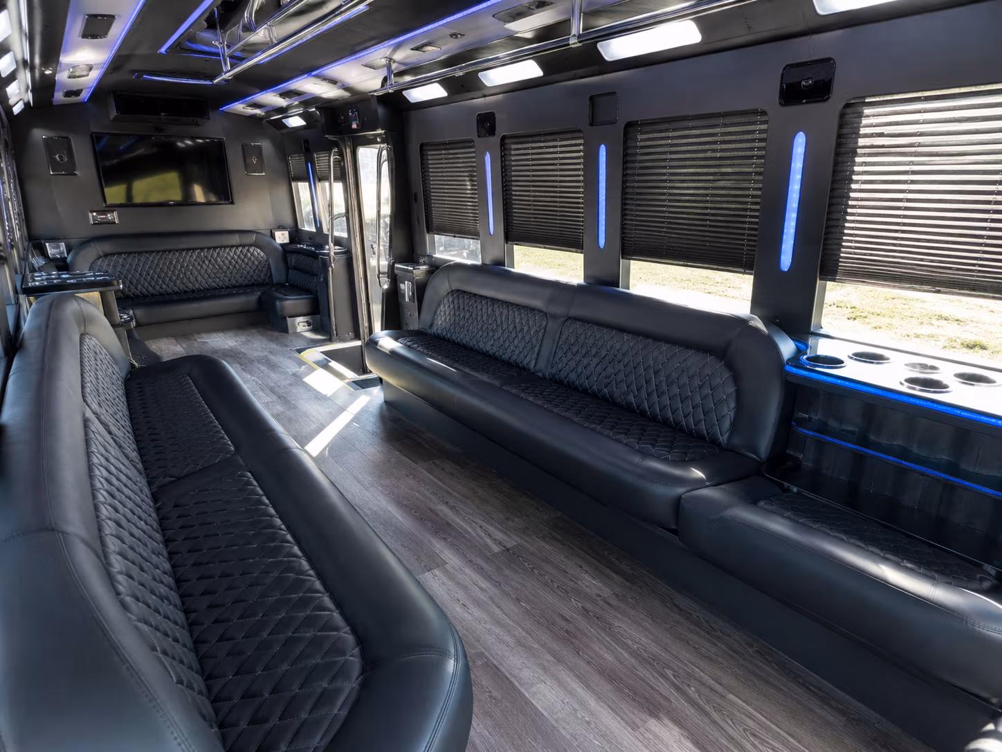 sweet 16 and quinceanera party bus rentals in redding california